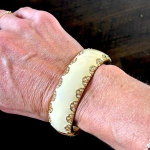 Stella & Dot - Vintage cream & gold bangle.